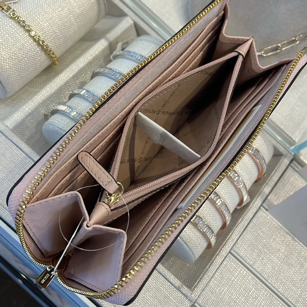 MICHAEL KORS Jet Set Travel Lg Saffiano Leather Quarter-Zip Wallet Powder Blush